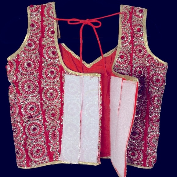 Red Indian Sequined Corset & Skirt  Sz Small  Preloved - Picture 3 of 6